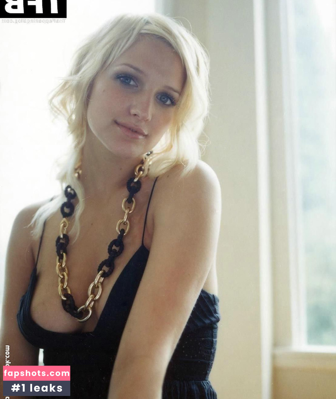 Ashlee Simpson Ross gallery photo #17