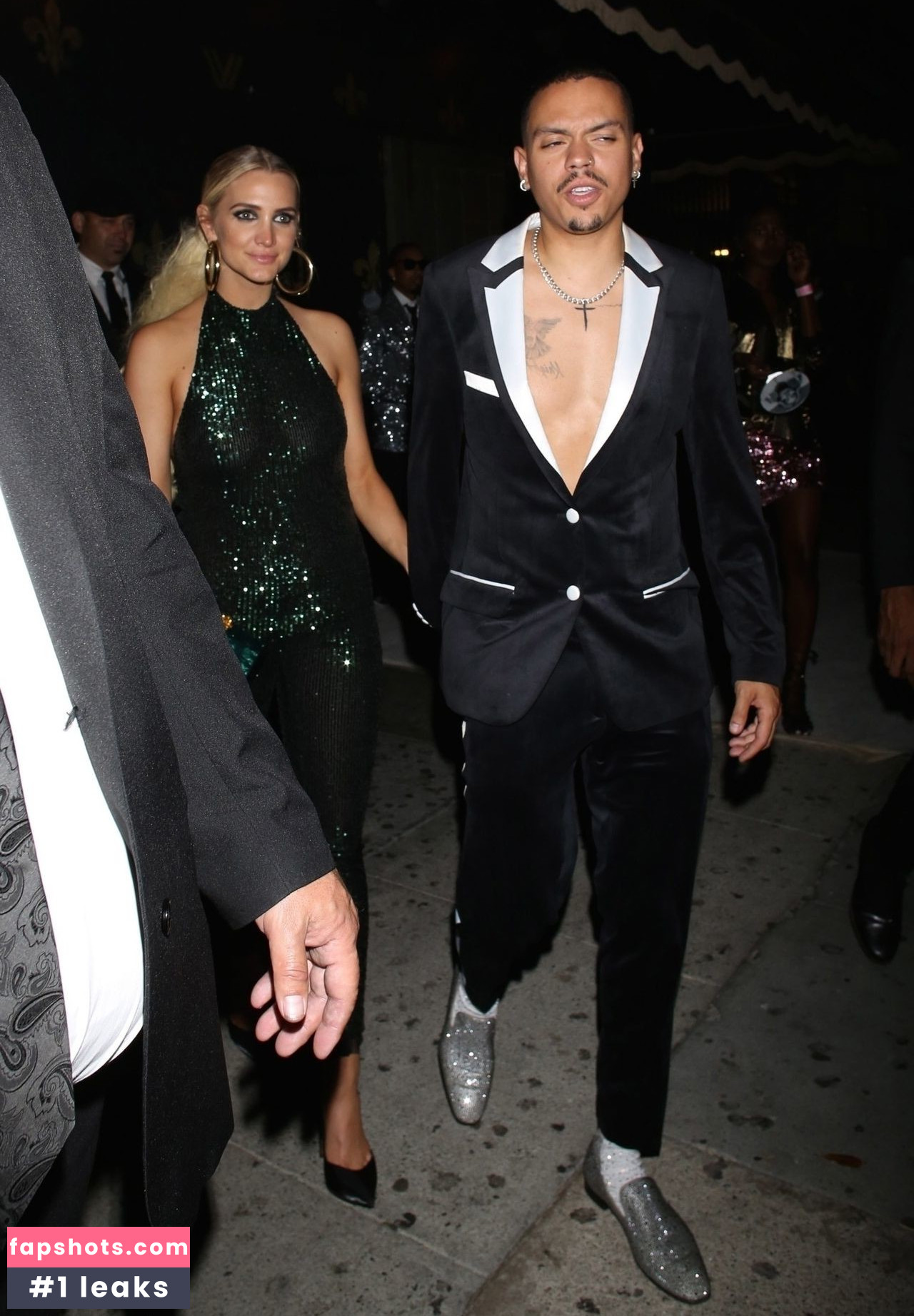 Ashlee Simpson Ross gallery photo #94