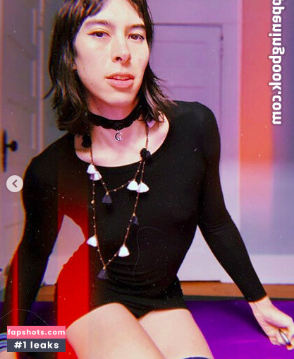 Ashley Adamson gallery photo #5