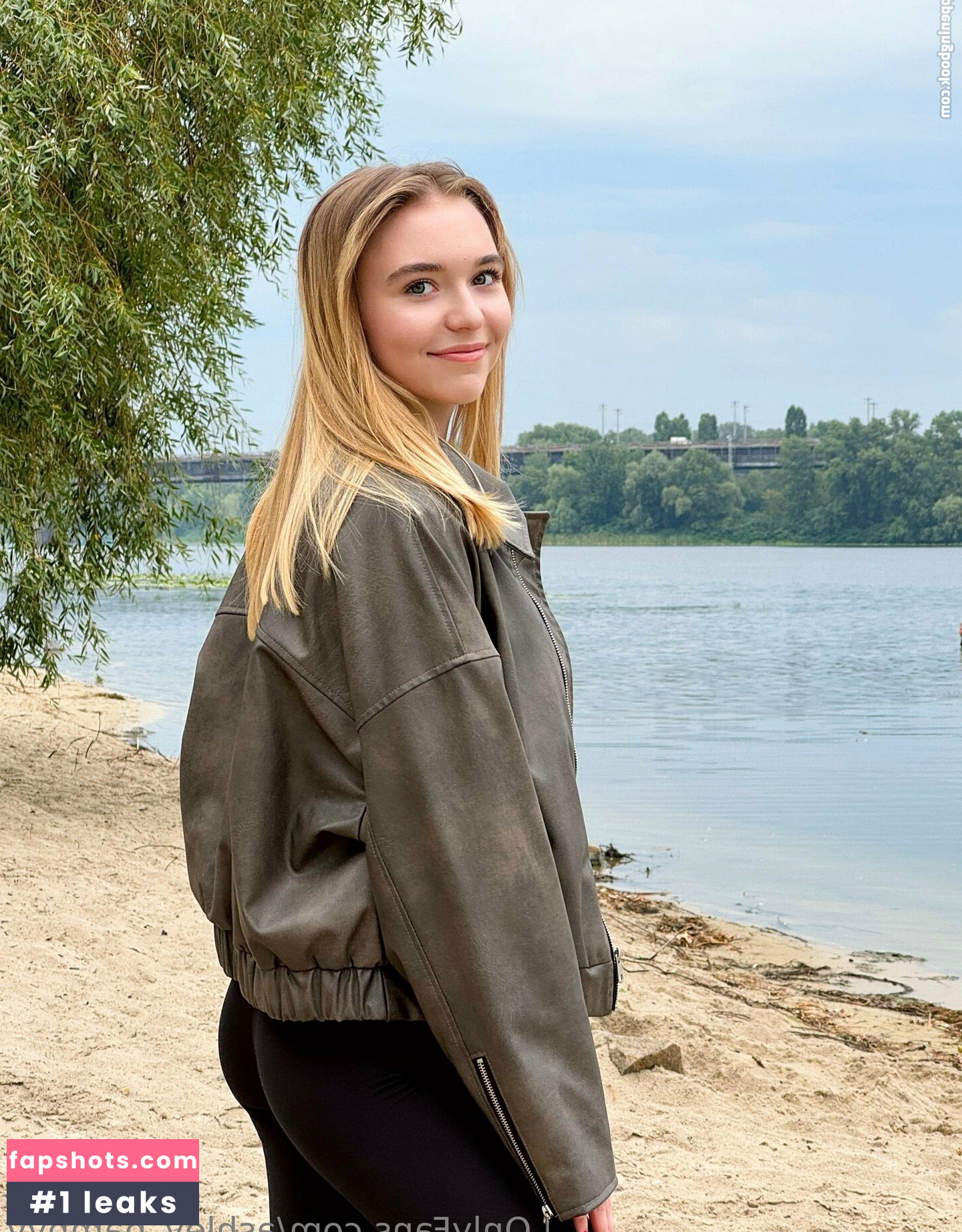 ashley_bambyv gallery photo #14