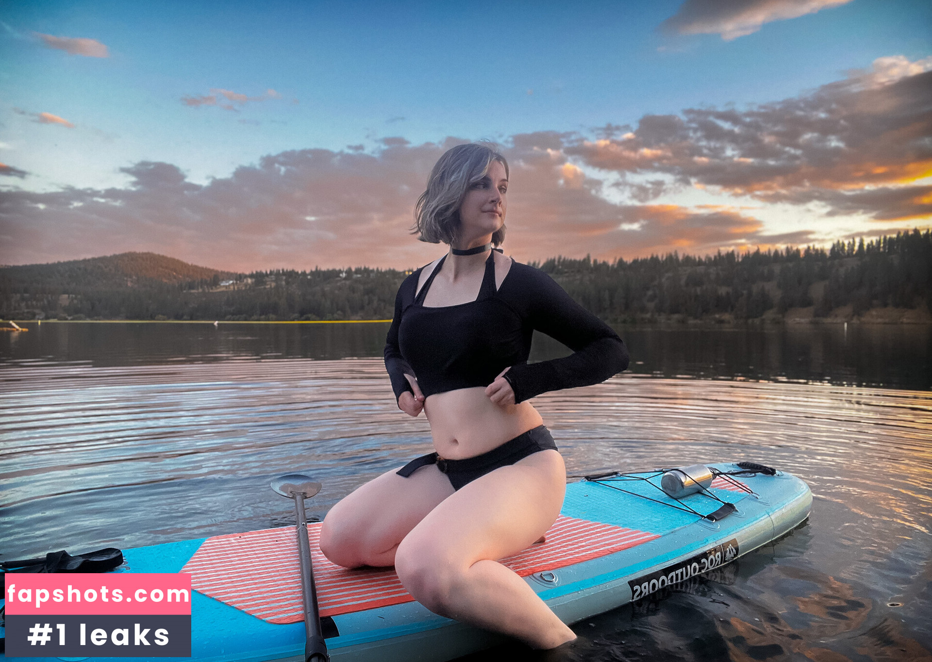 Ashley Barron gallery photo #15