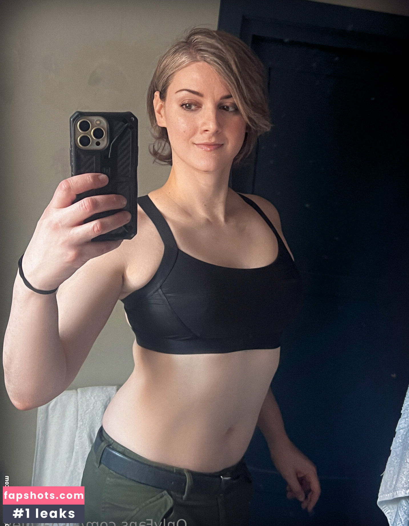 Ashley Barron gallery photo #239