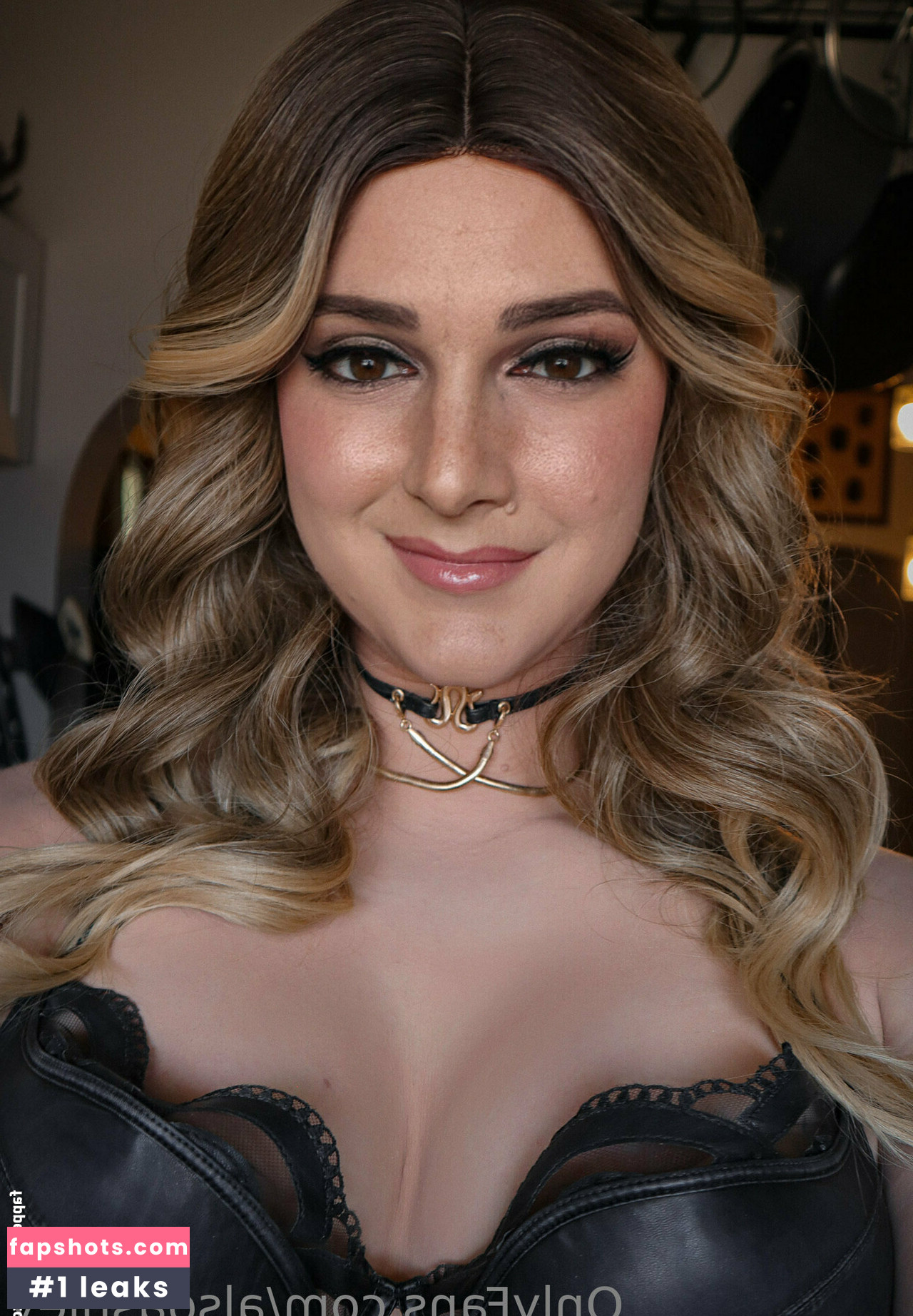 Ashley Barron gallery photo #265