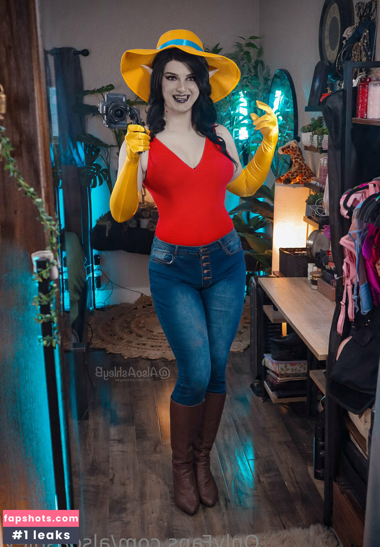 Ashley Barron gallery photo #360