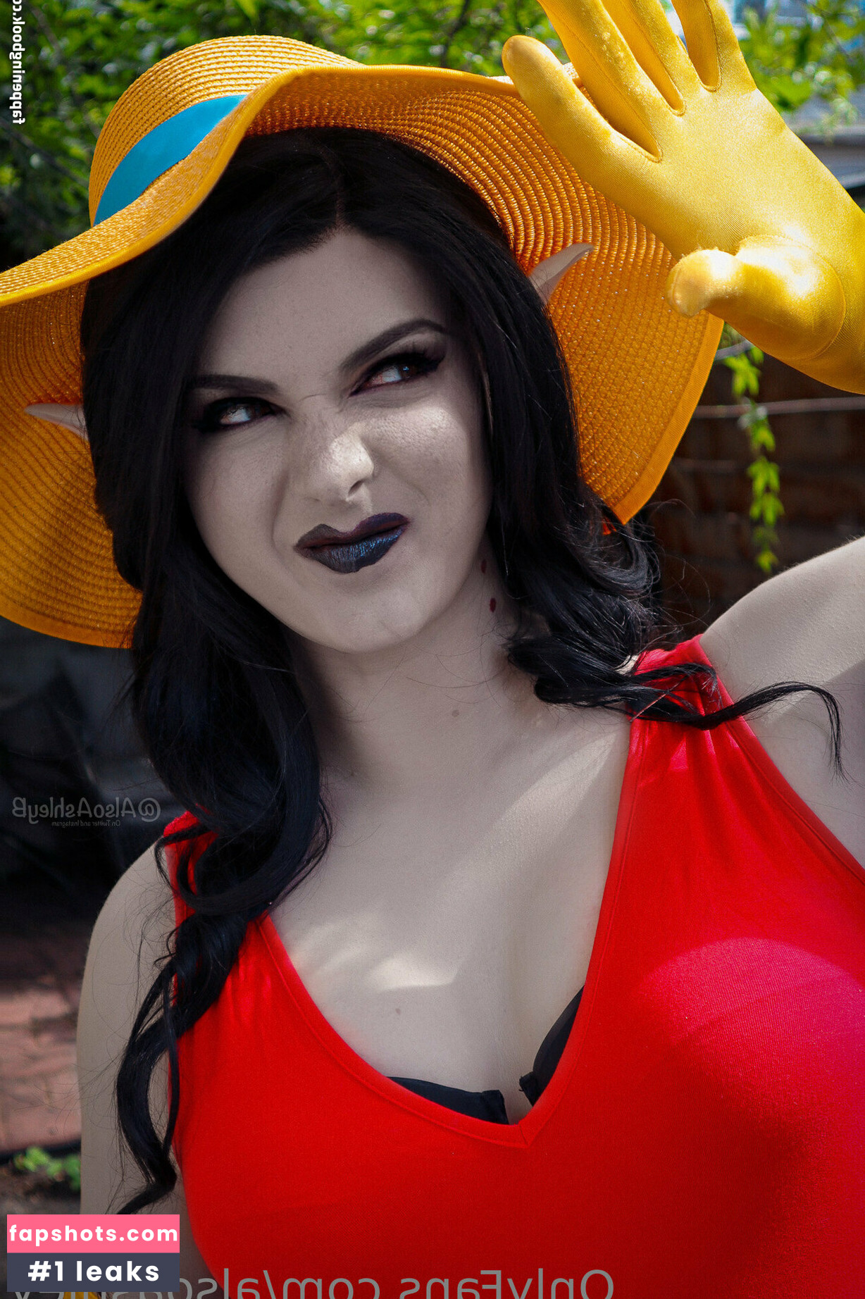 Ashley Barron gallery photo #361