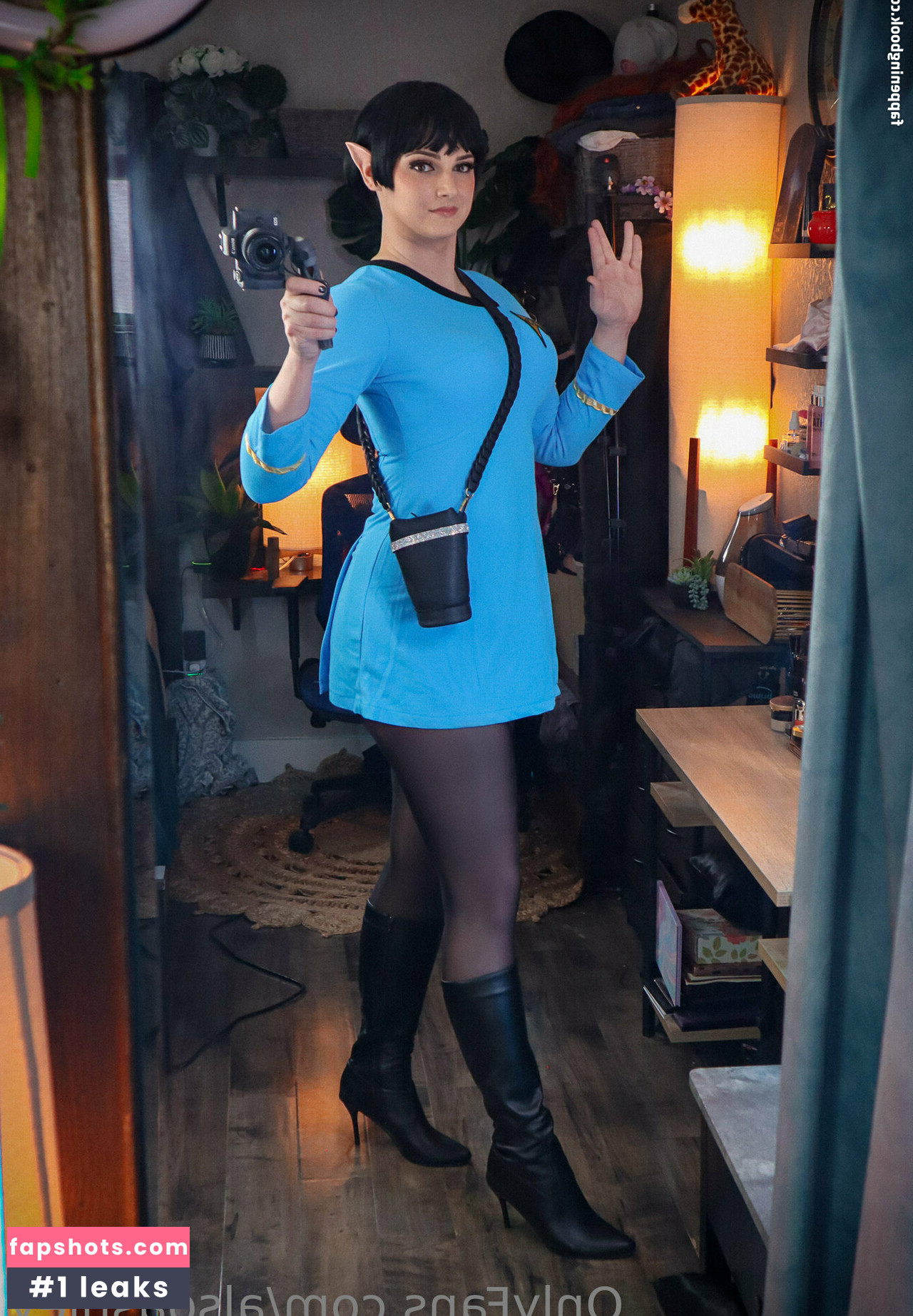 Ashley Barron gallery photo #366