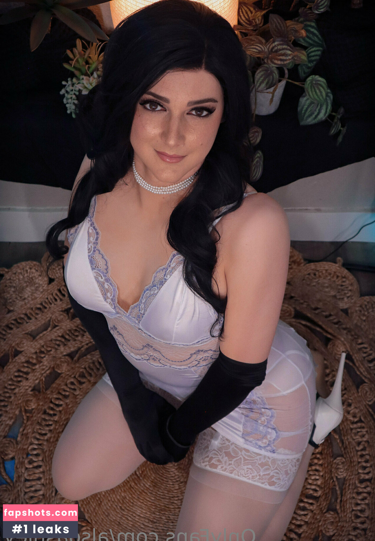 Ashley Barron gallery photo #374