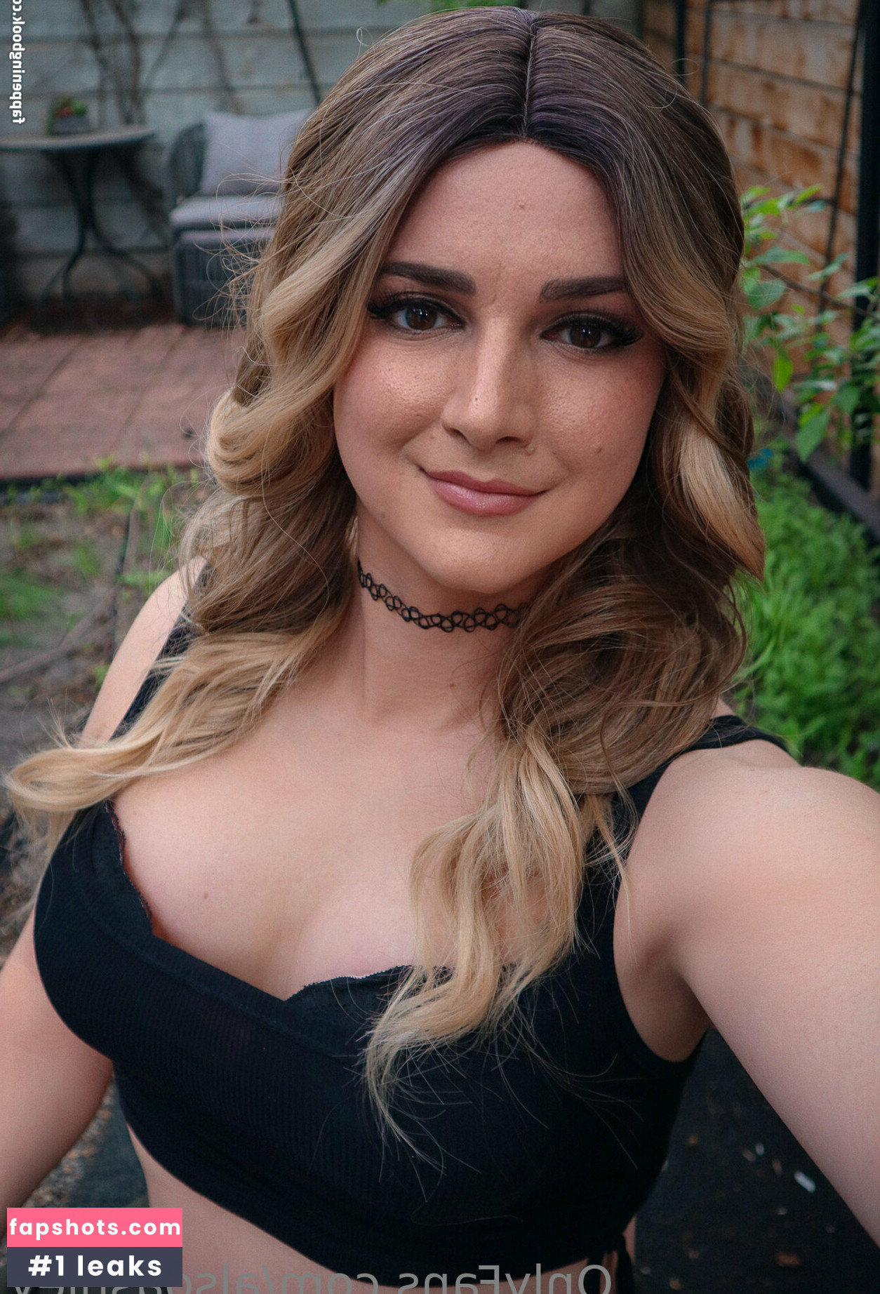 Ashley Barron gallery photo #395