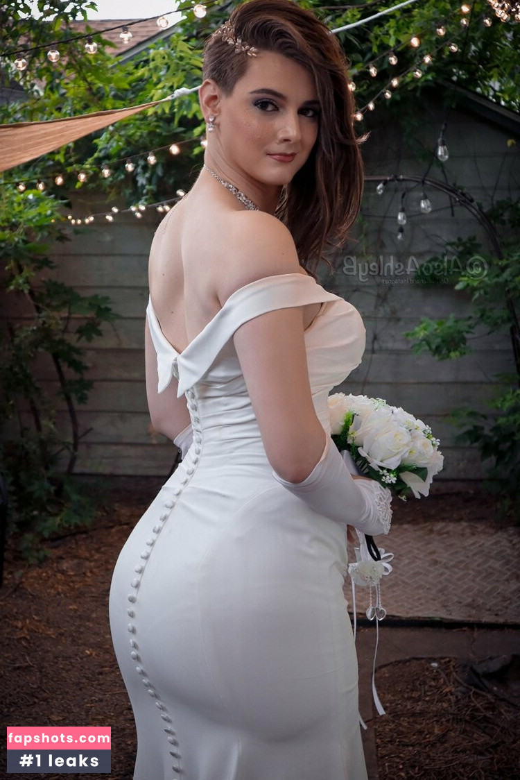 Ashley Barron gallery photo #427