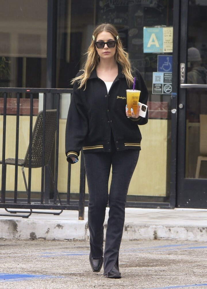 ashley-benson Nahé úniky fotek pouze od fanoušků #423 - Fapshots