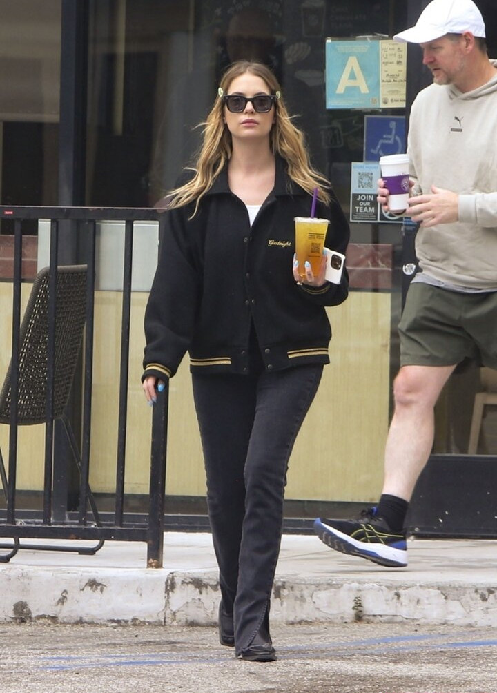 ashley-benson Nahé úniky fotek pouze od fanoušků #429 - Fapshots