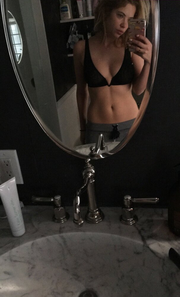 ashley-benson Nahé úniky fotek pouze od fanoušků #775 - Fapshots