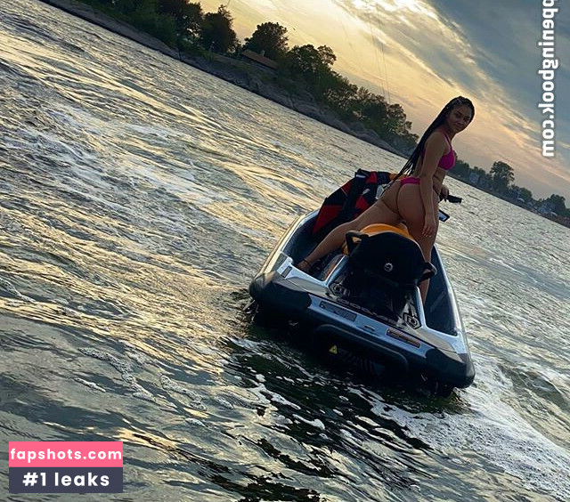 Ashley Bobbio gallery photo #7