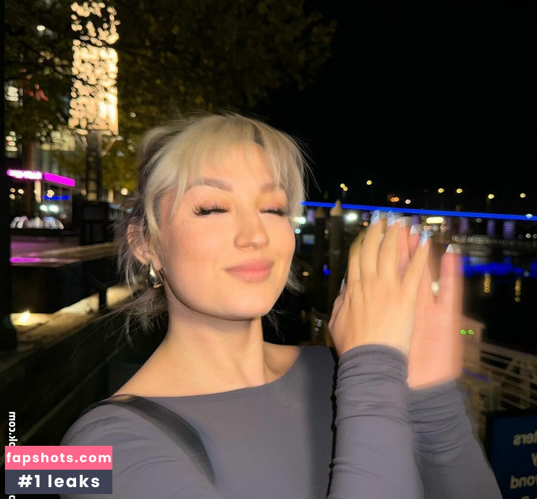 Ashley Boedeker gallery photo #9