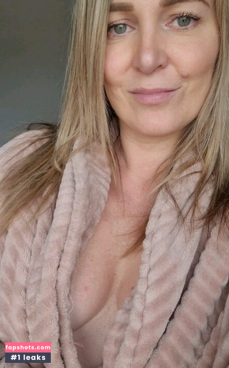 Ashley Campbell gallery photo #27