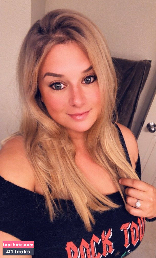 Ashley Dawn gallery photo #17