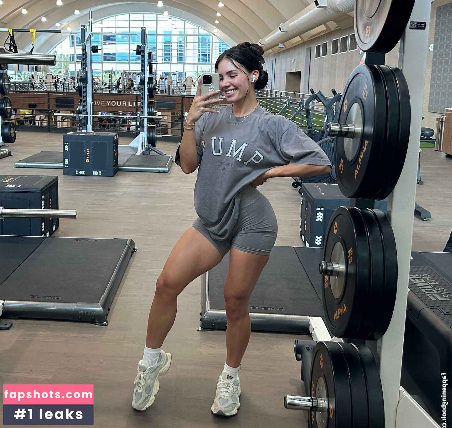 Ashley Flores gallery photo #7