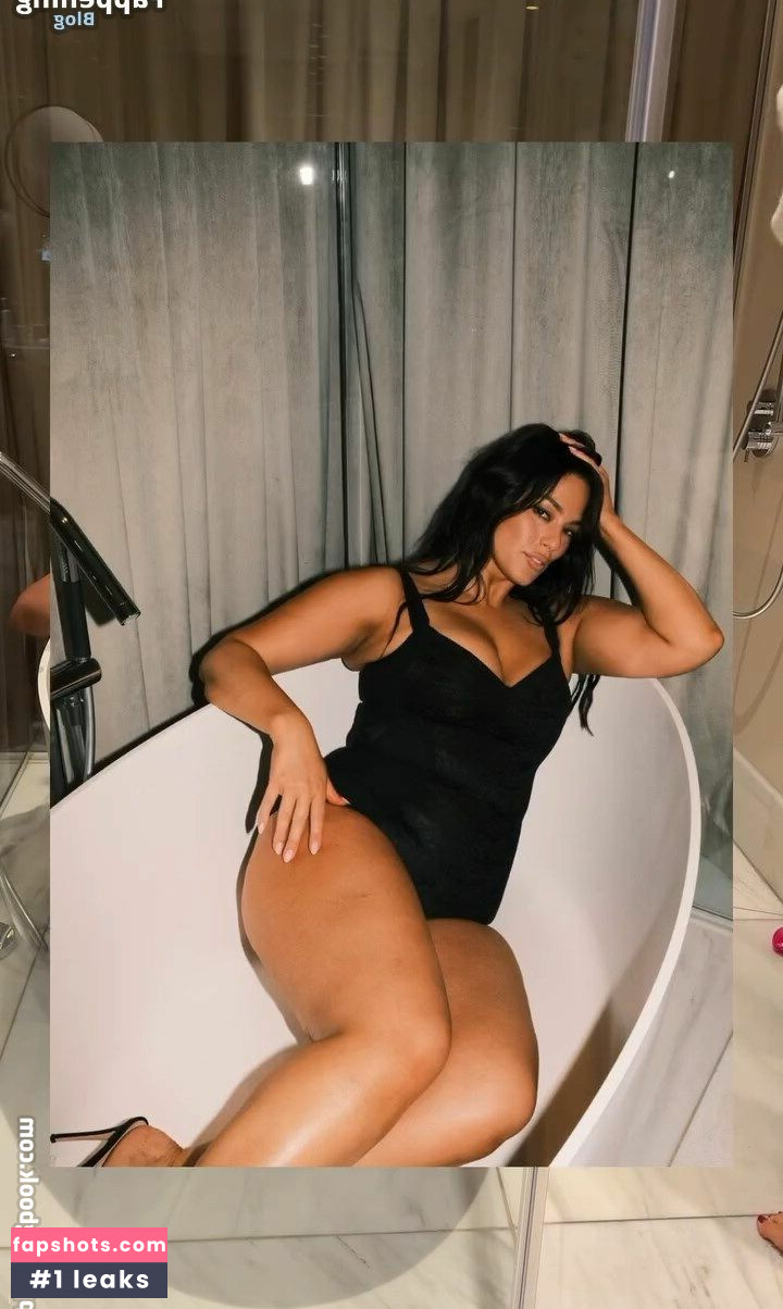 Ashley Graham gallery photo #126