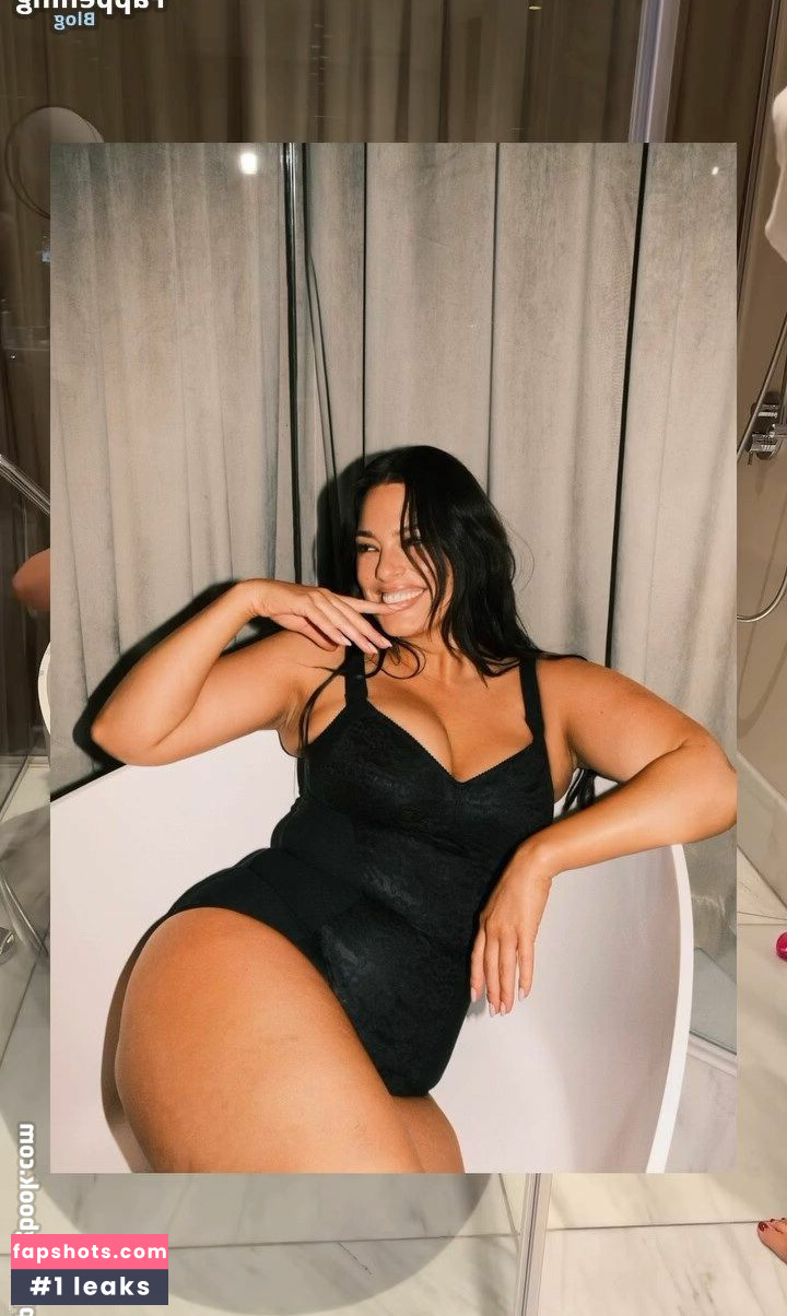 Ashley Graham gallery photo #128