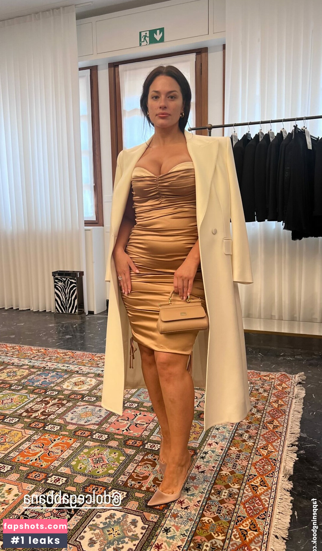 Ashley Graham gallery photo #156