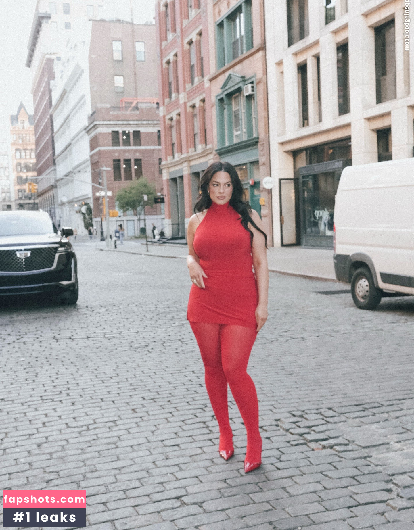 Ashley Graham gallery photo #46