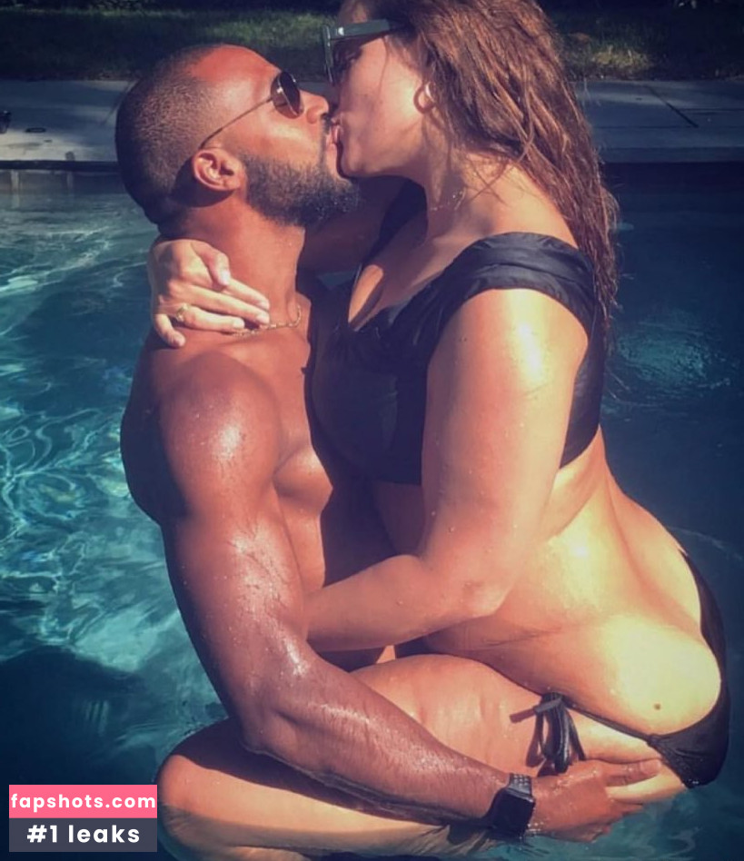 Ashley Graham gallery photo #510