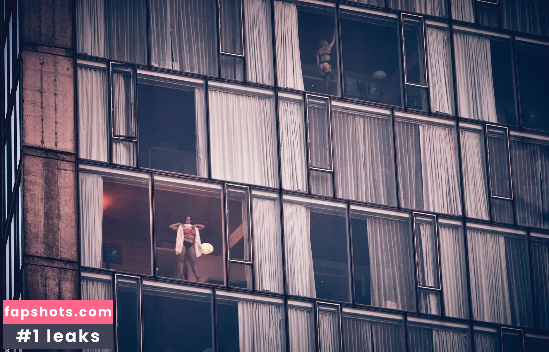 Ashley Graham gallery photo #551