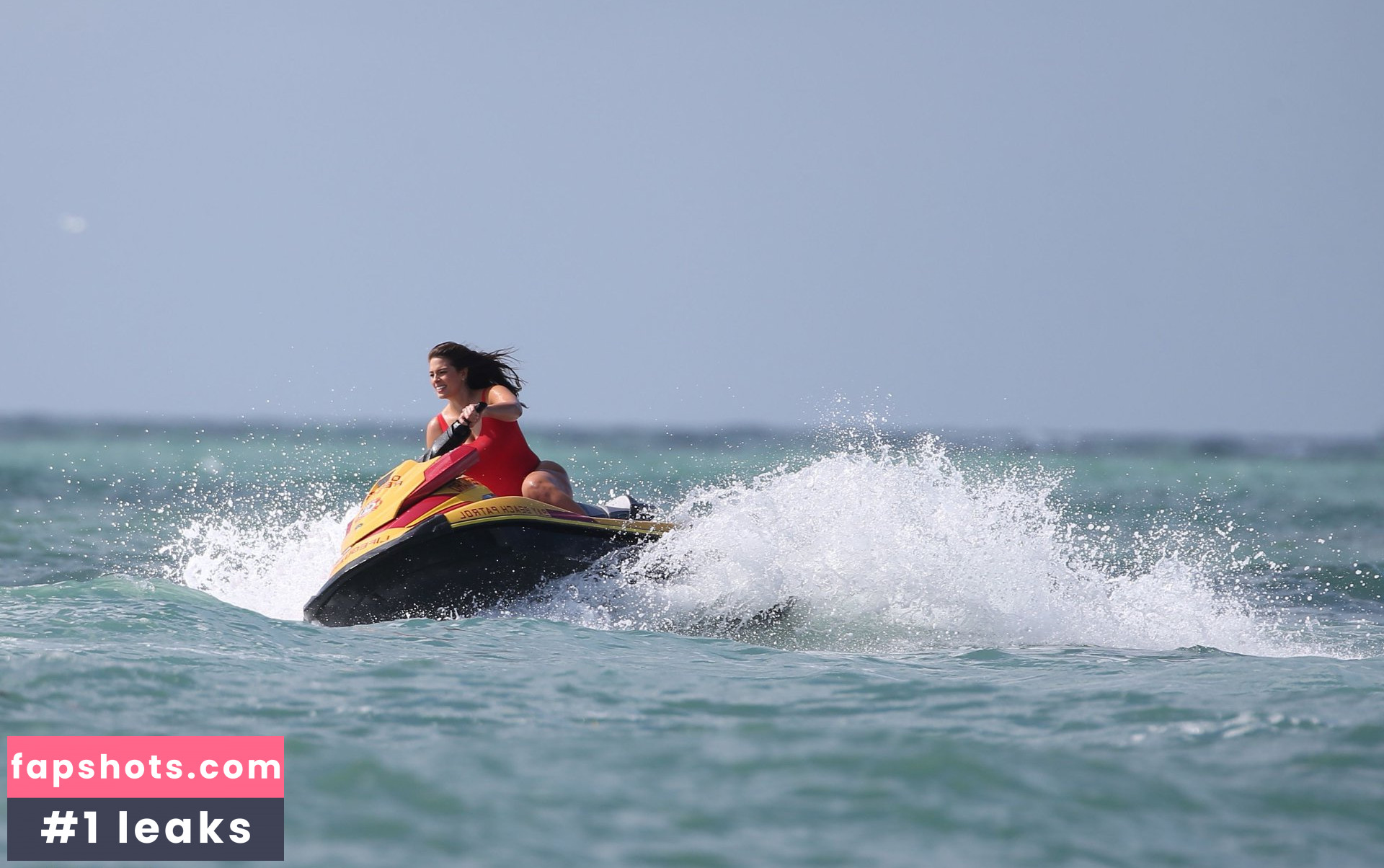 Ashley Graham gallery photo #593