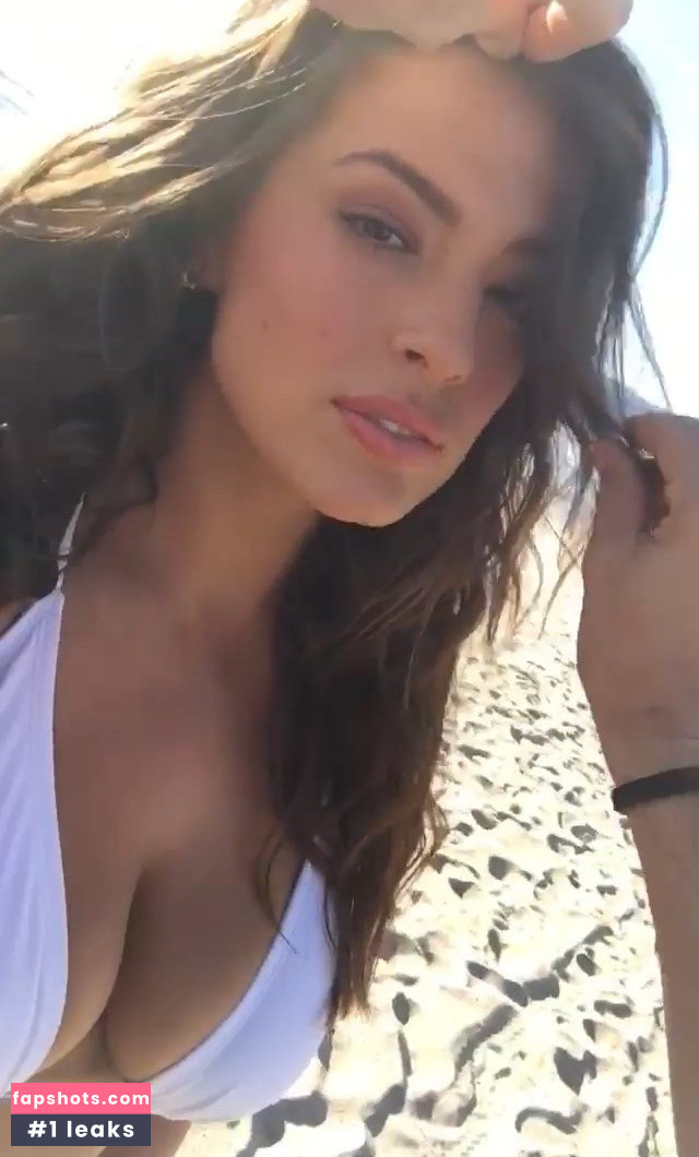 Ashley Graham gallery photo #604