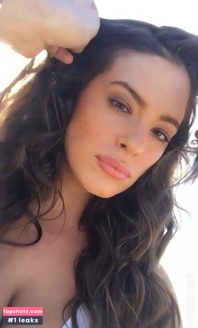 Ashley Graham gallery photo #605