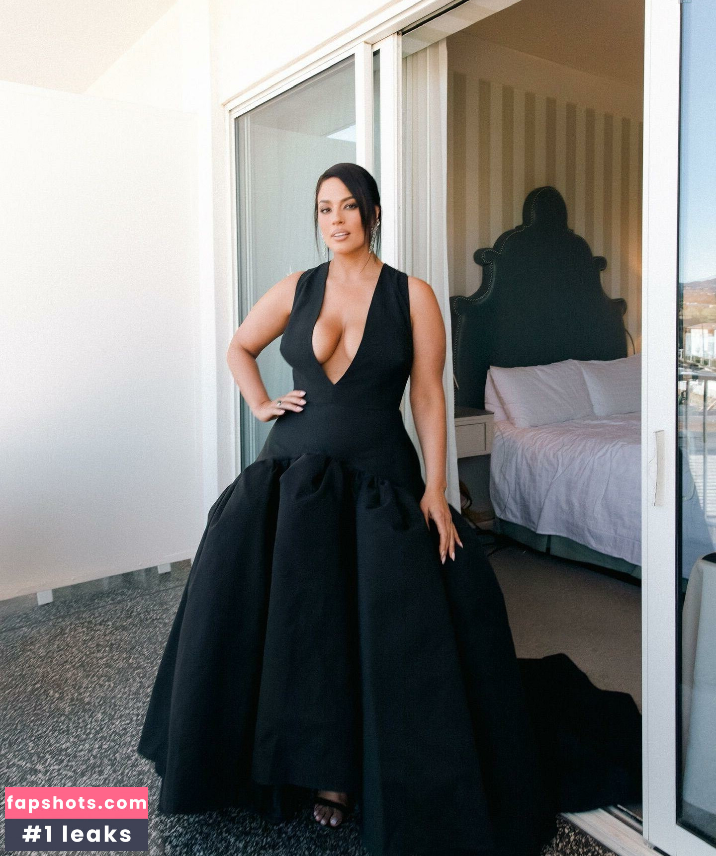 Ashley Graham gallery photo #65