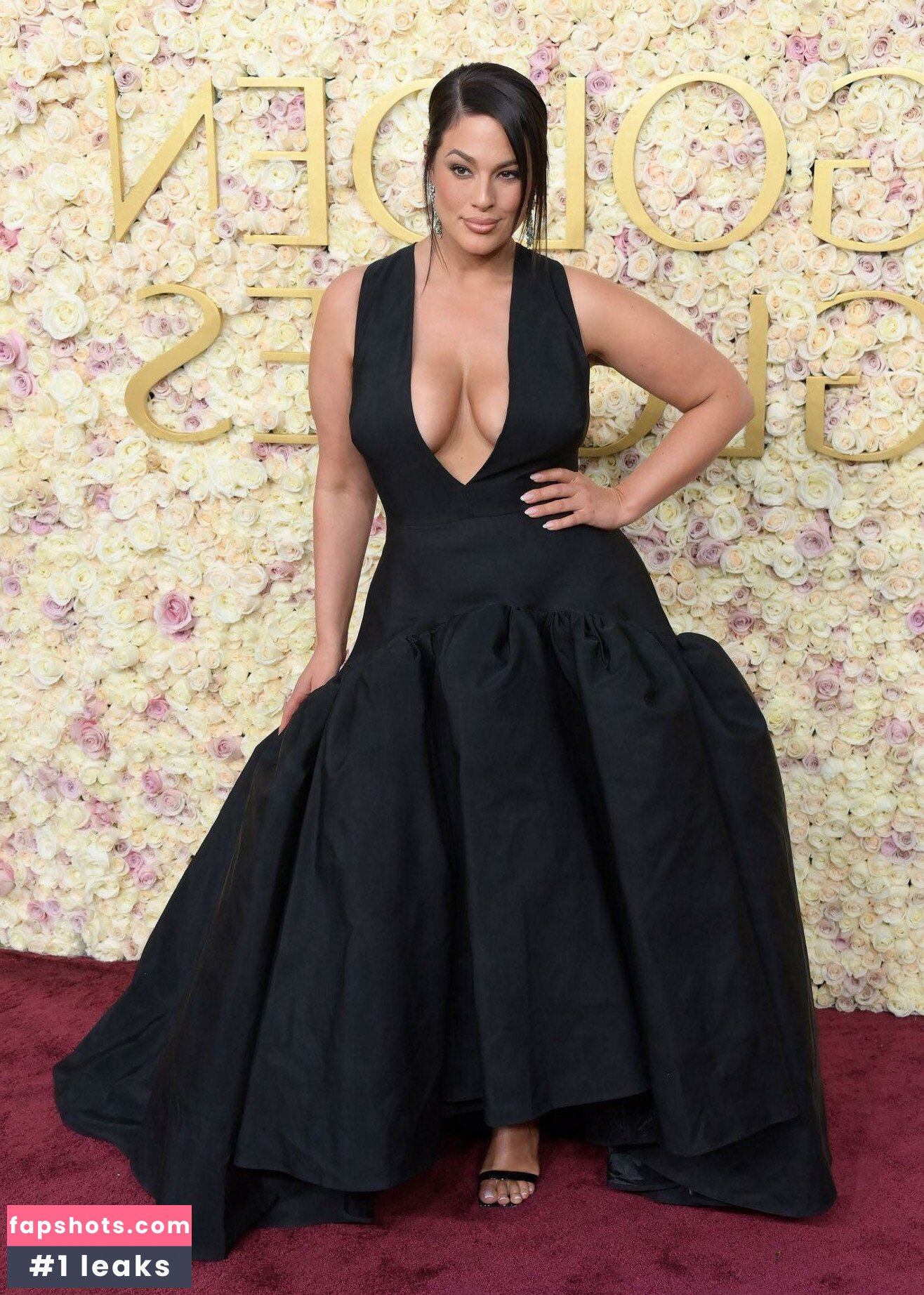 Ashley Graham gallery photo #86