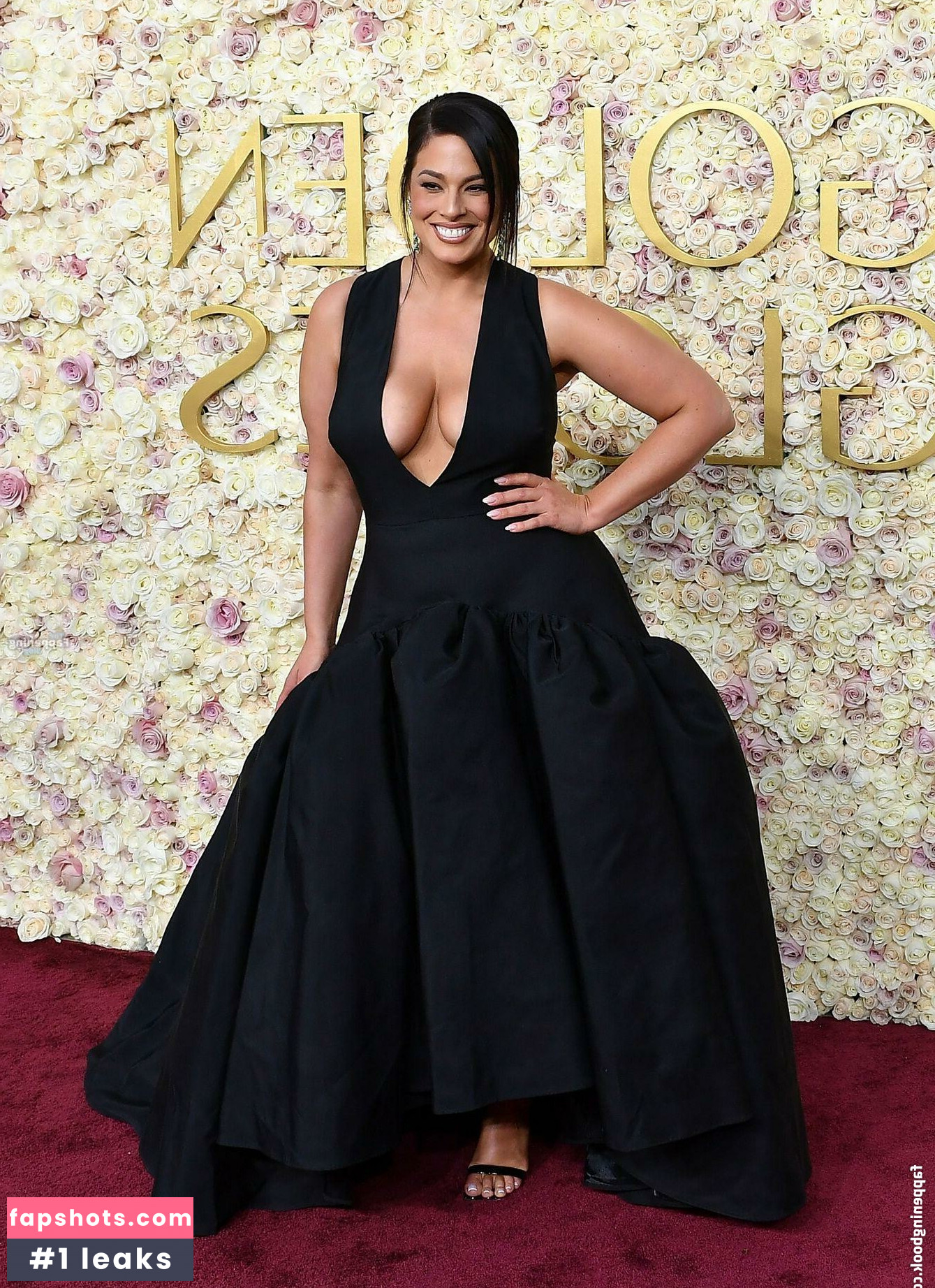 Ashley Graham gallery photo #100