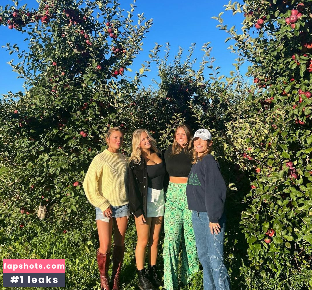 Ashley Hackel gallery photo #17