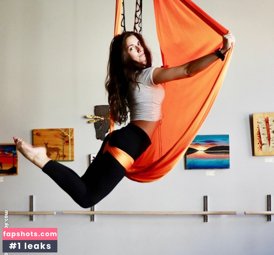 Ashley Jolly gallery photo #8