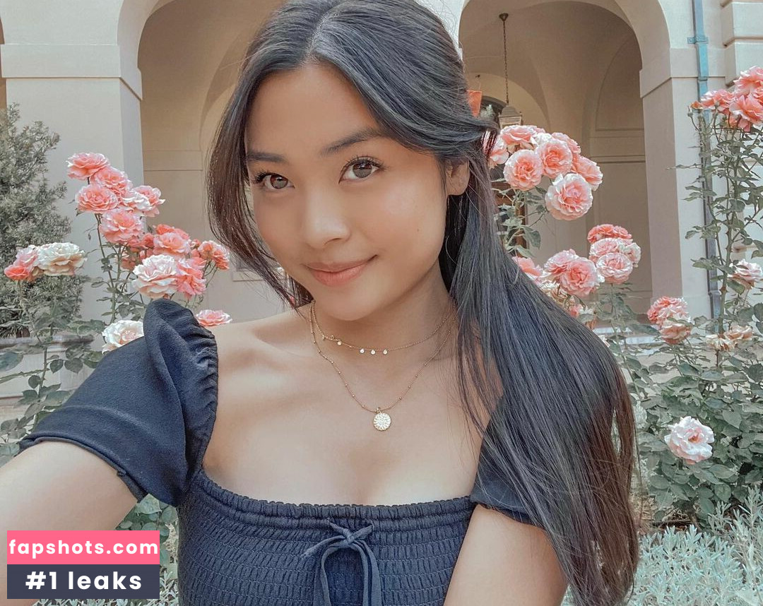 Ashley Liao gallery photo #26