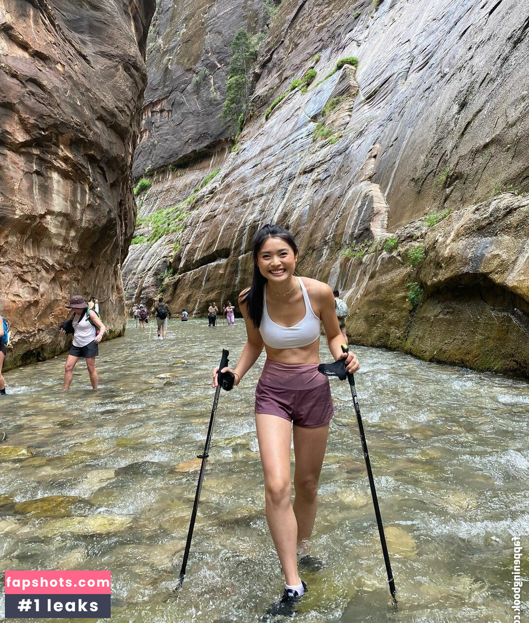 Ashley Liao gallery photo #36