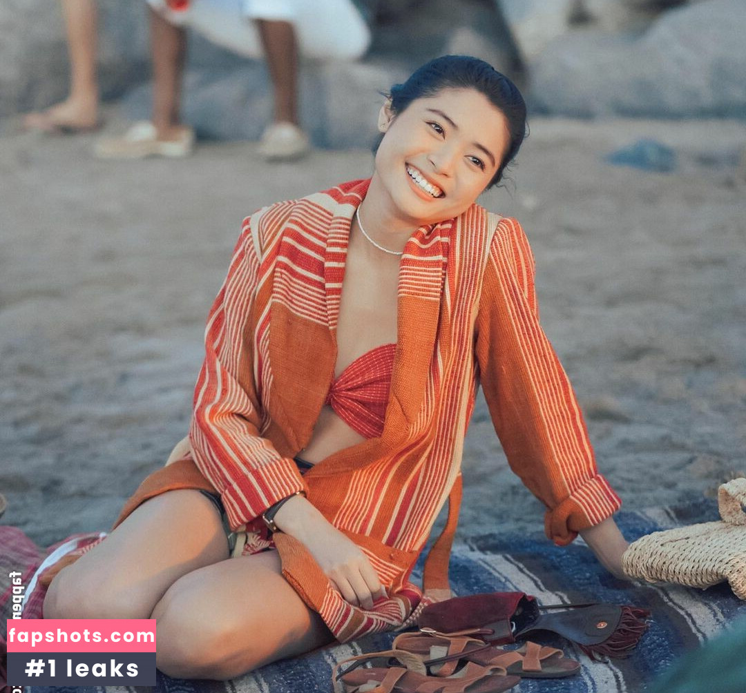 Ashley Liao gallery photo #38