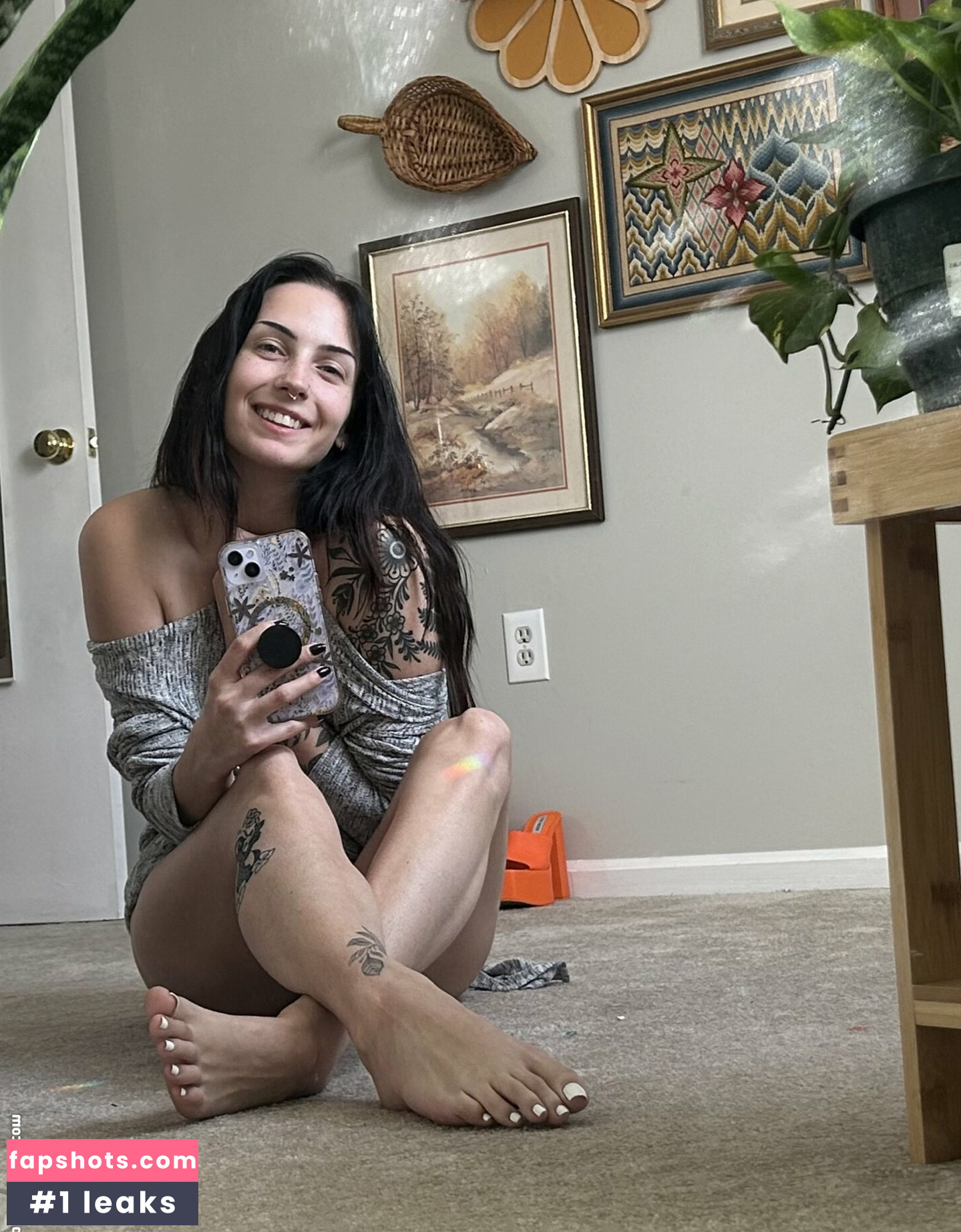 Ashley Loots gallery photo #9