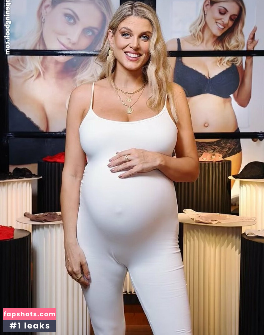 Ashley Louise James gallery photo #11