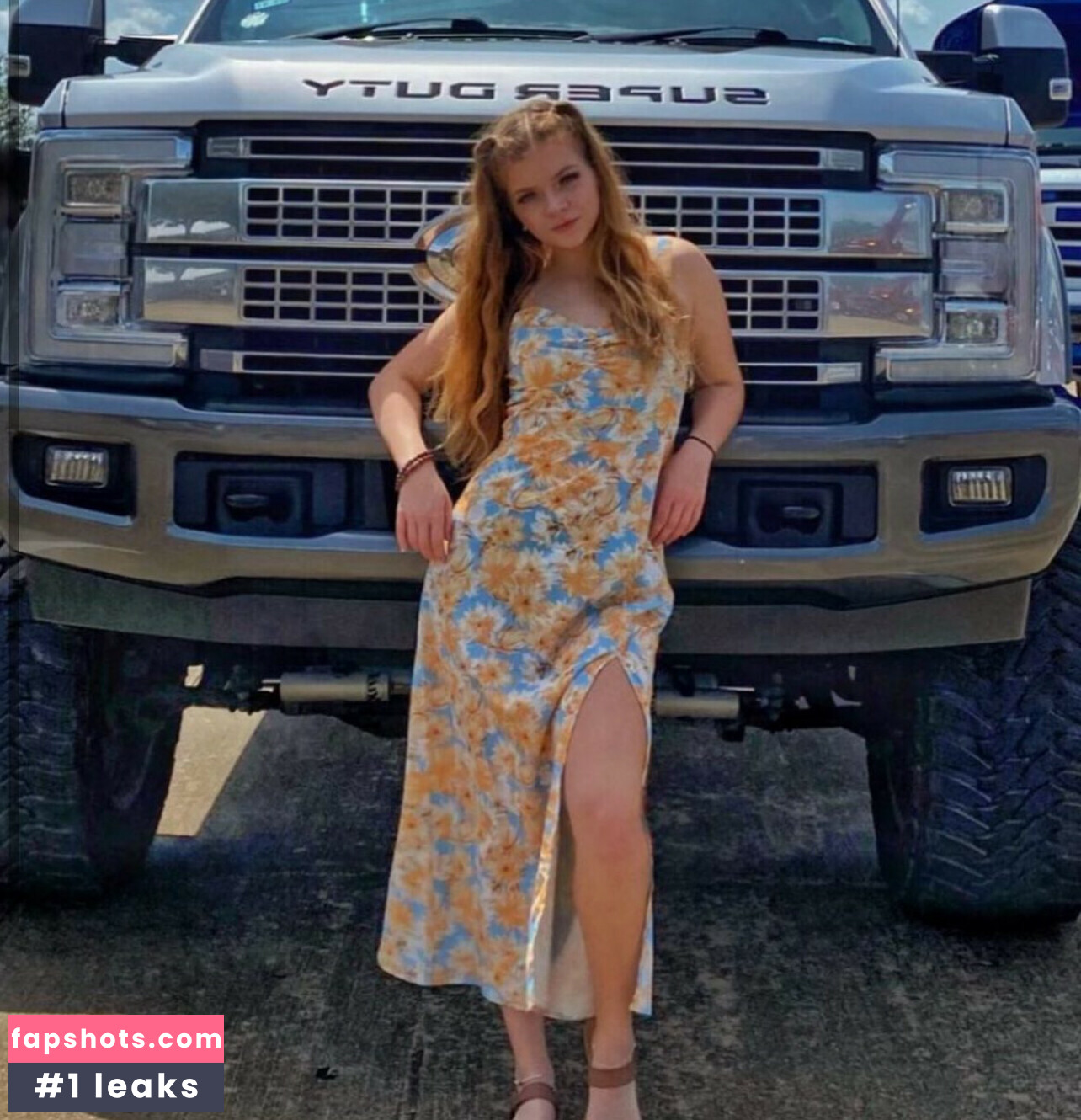 ashley.marie.model nude babe gallery