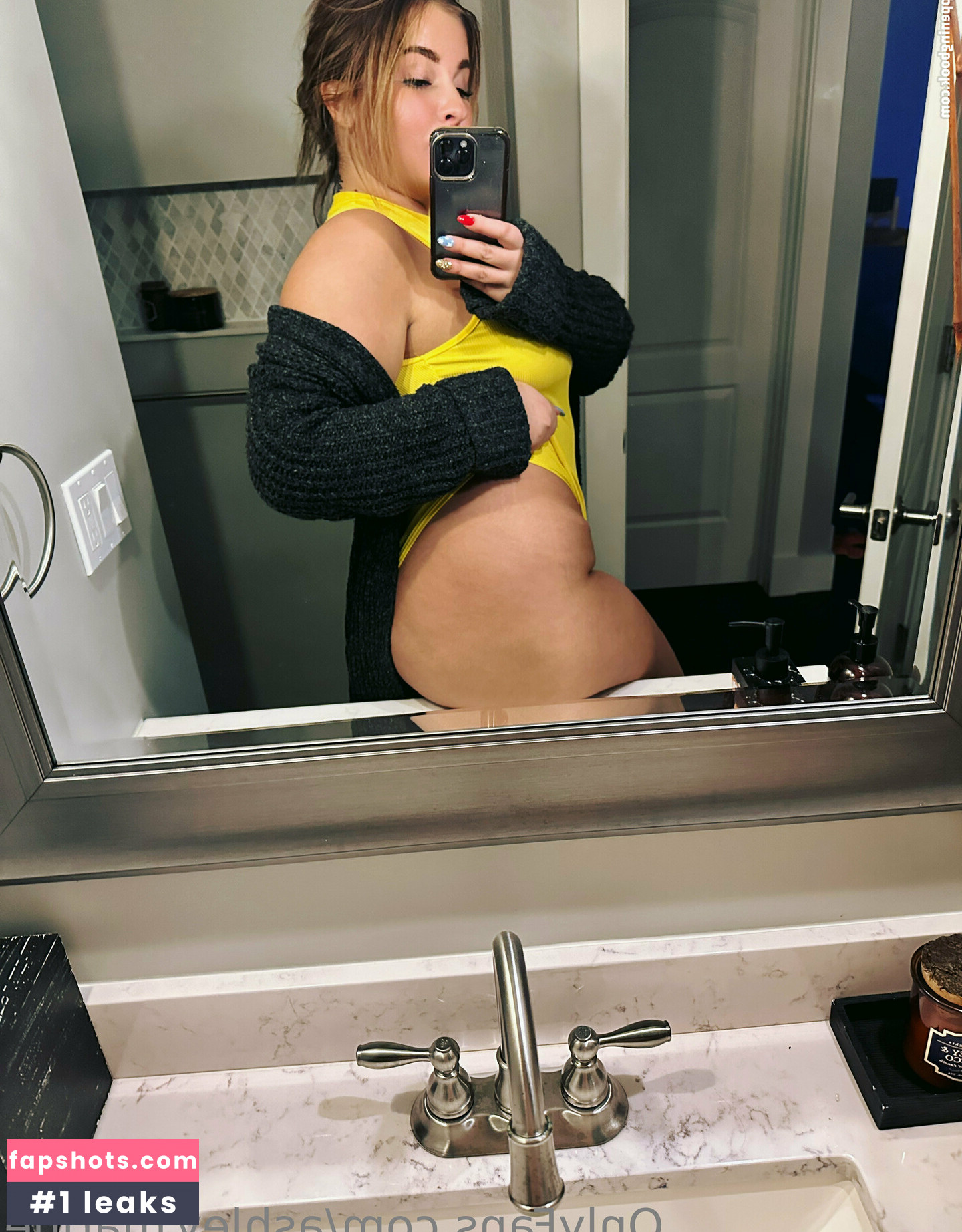 ashley.marine Nude Leaks OnlyFans Photos #5 - LeakJerk