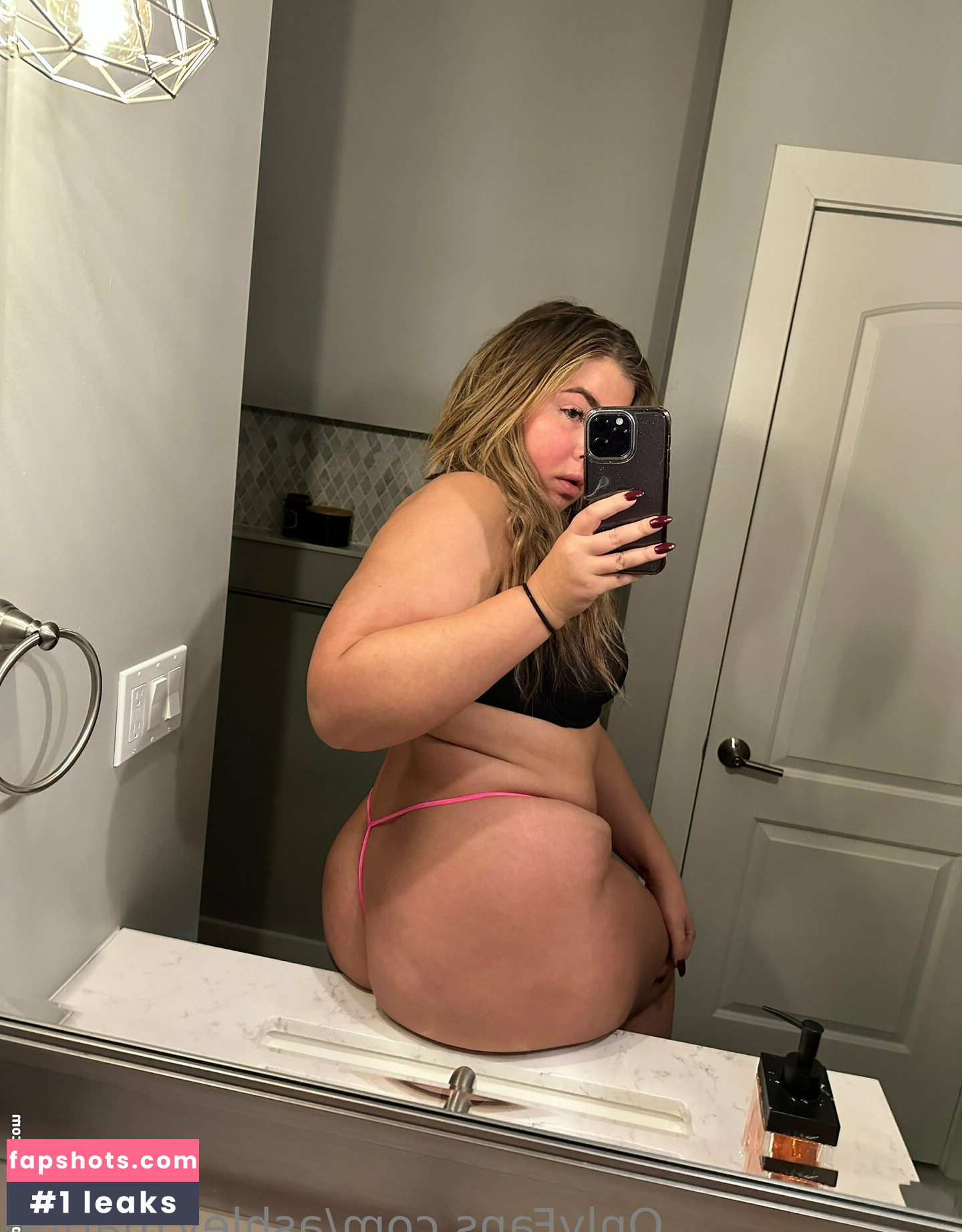 ashley.marine Nude Leaks OnlyFans Photos #7 - LeakJerk