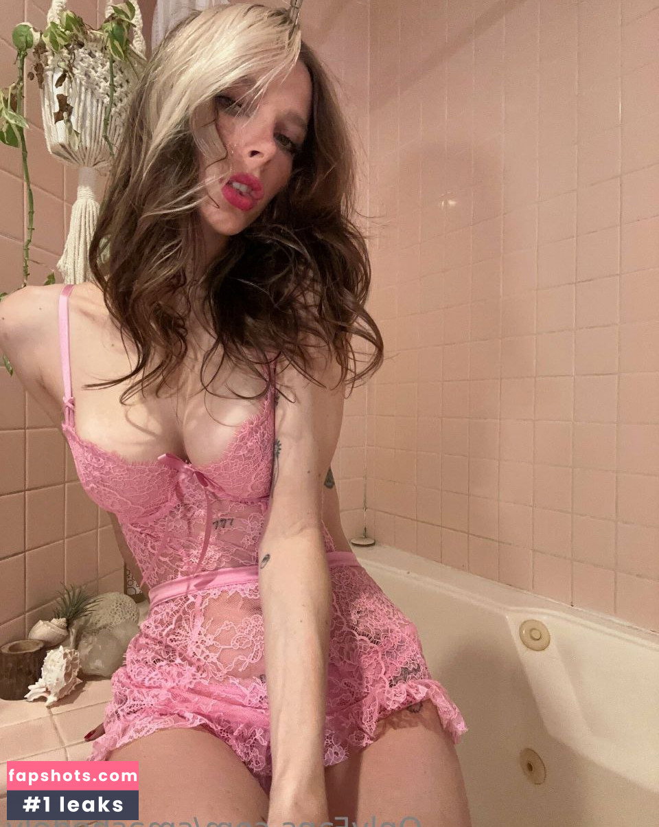 Ashley Matheson gallery photo #2800