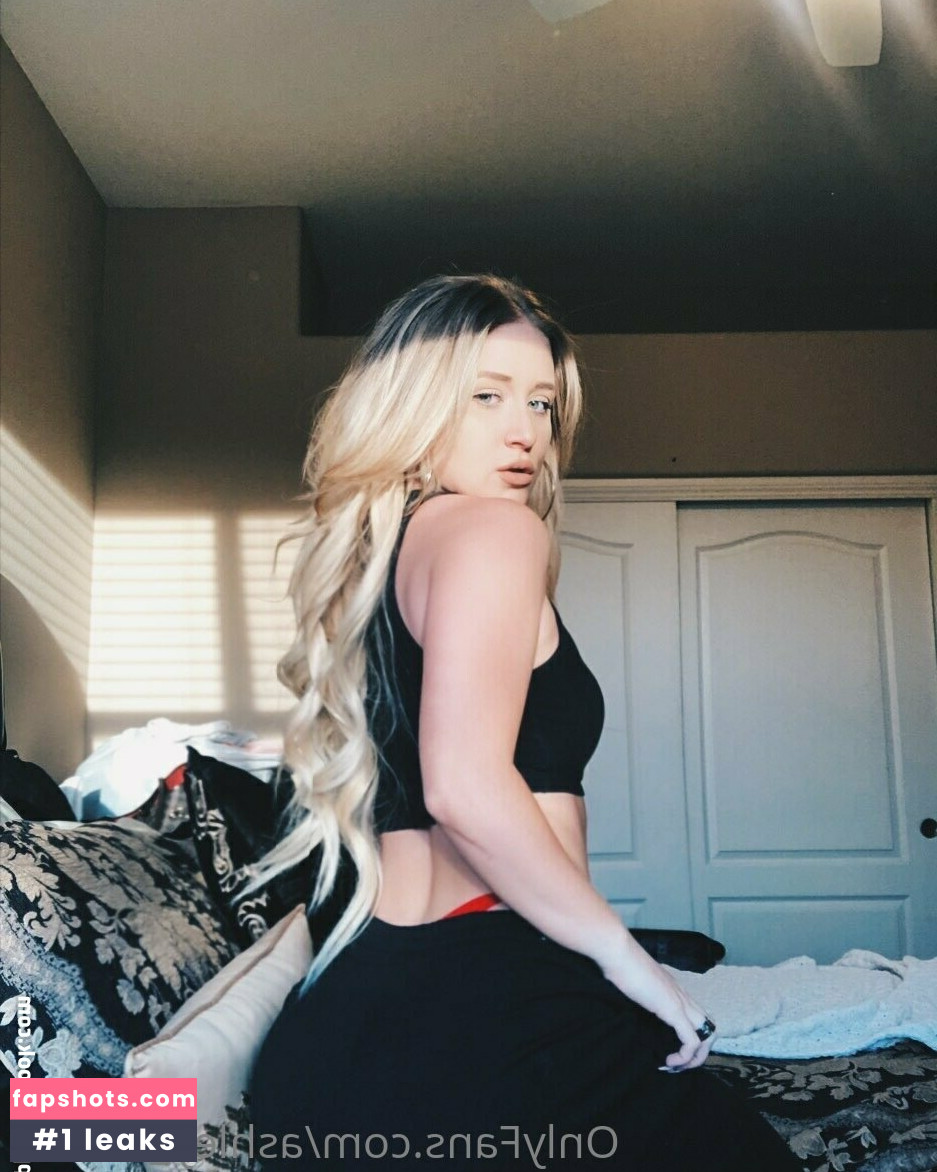 Ashley Monet gallery photo #21