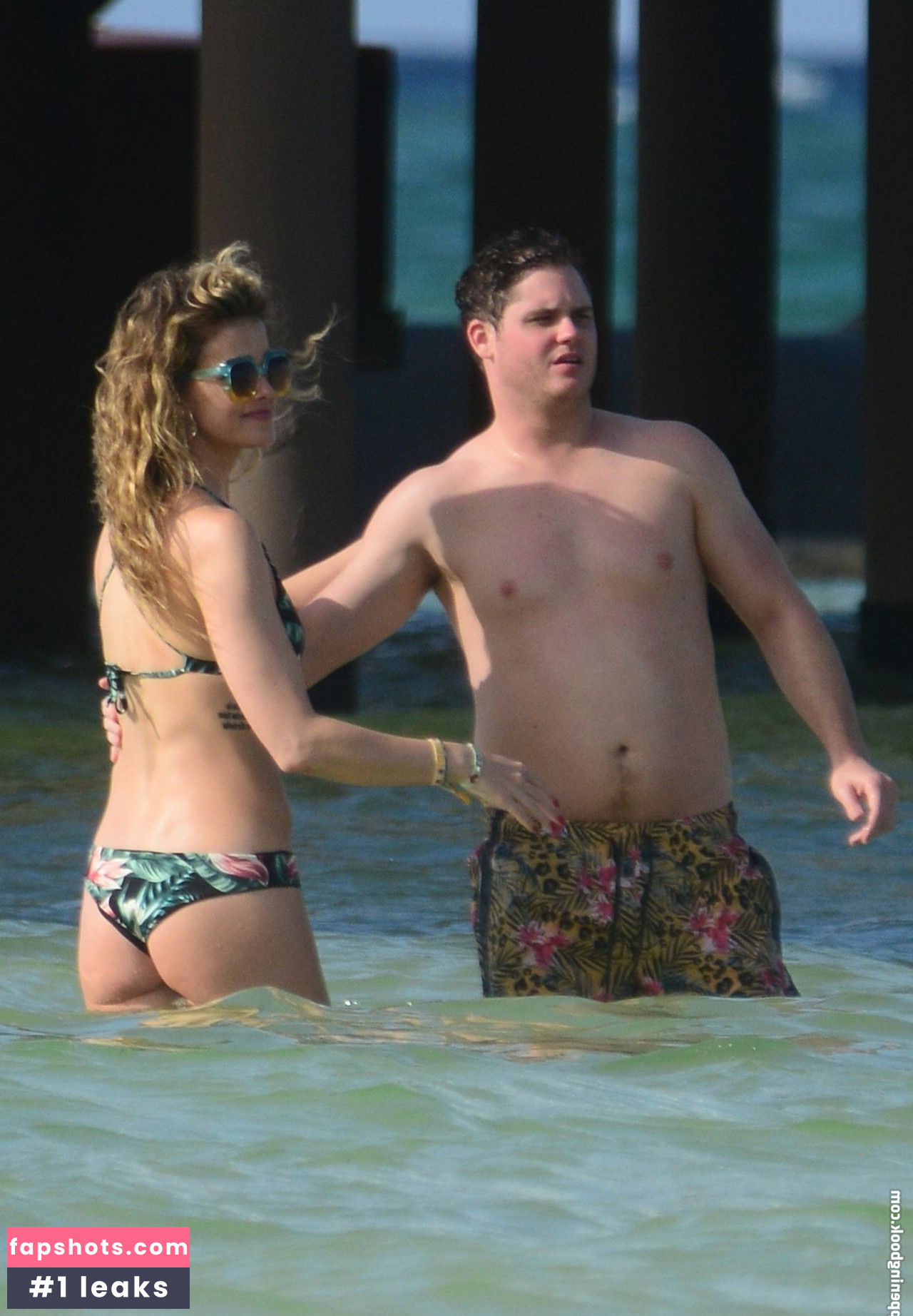 Ashley Newbrough gallery photo #12