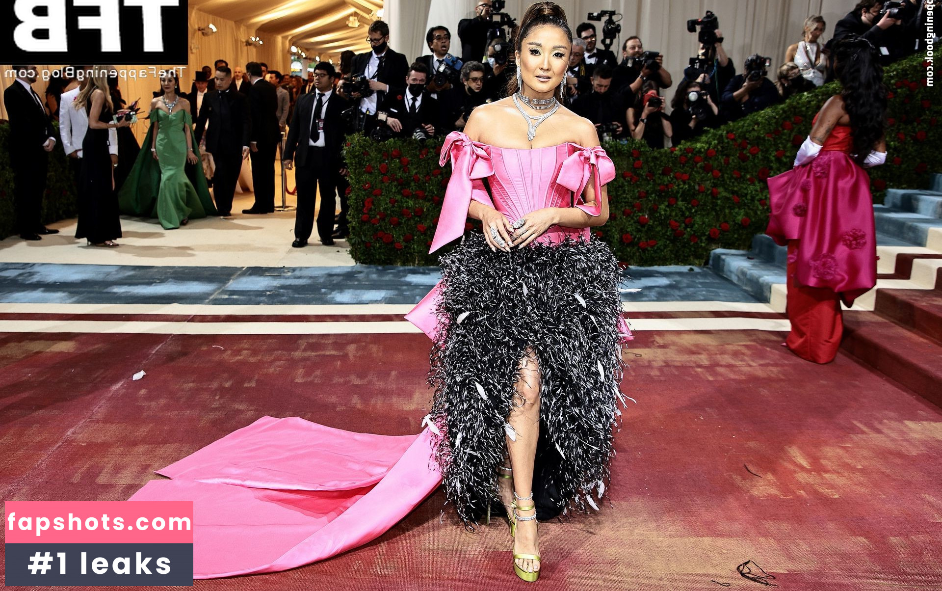 Ashley Park nude babe gallery