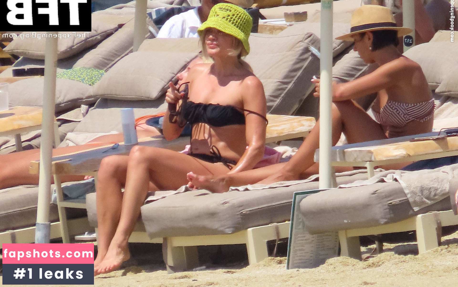 Ashley Roberts gallery photo #300