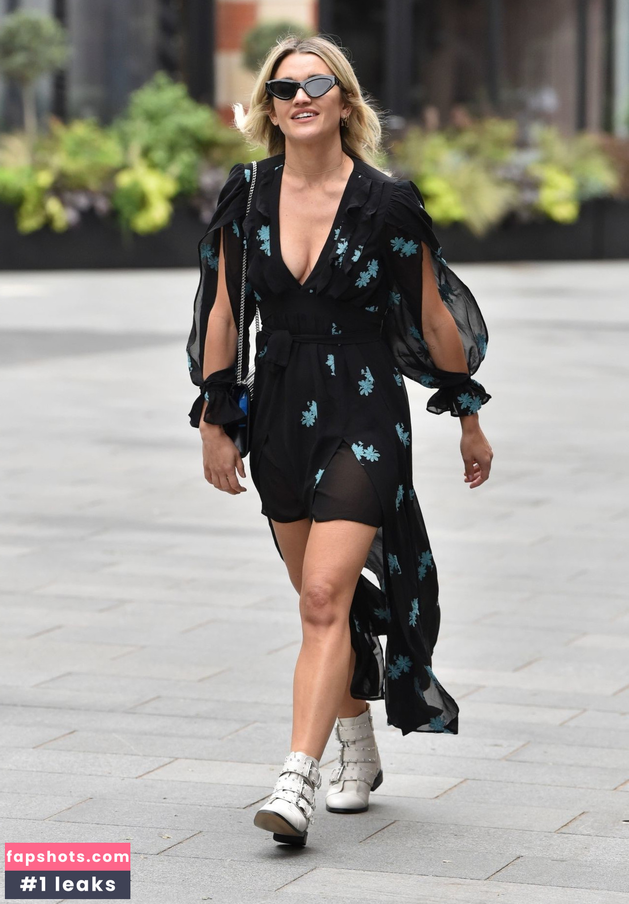 Ashley Roberts Nude Leaks OnlyFans Photos #782 - LeakJerk