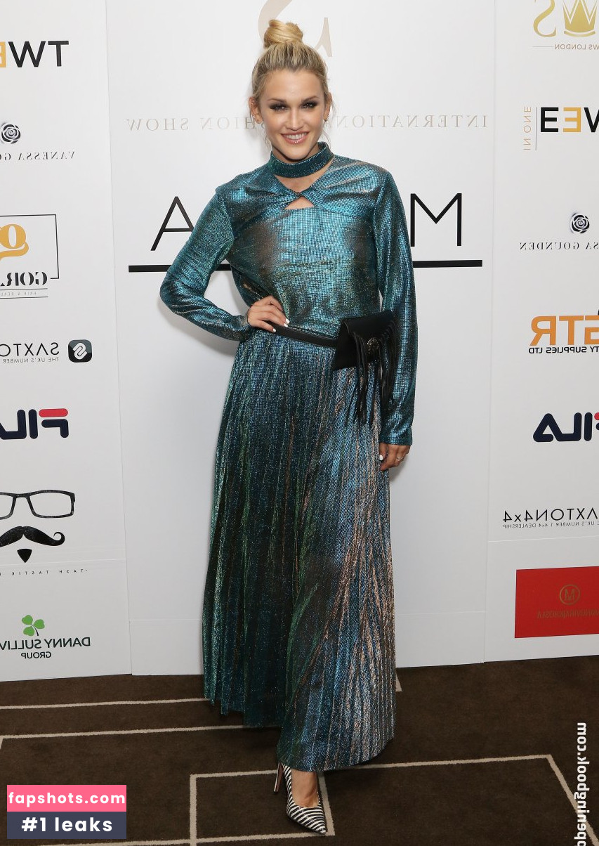 Ashley Roberts Nude Leaks OnlyFans Photos #986 - LeakJerk